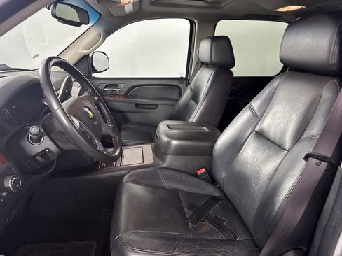 Used 2010 Chevrolet Suburban LTZ image 13