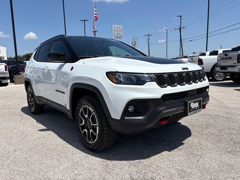 New 2026 Jeep Compass Trailhawk AWD/4WD image 8