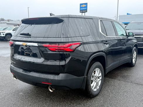 Used 2023 Chevrolet Traverse LS w/ Safety Package image 7