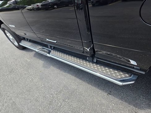Used 2025 RAM 2500 Big Horn AWD/4WD image 12