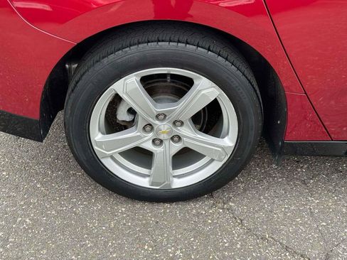 Used 2018 Chevrolet Volt LT FWD image 10
