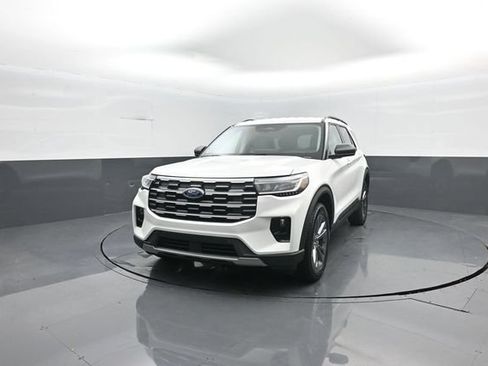 New 2026 Ford Explorer Active w/ Active Comfort Package AWD/4WD image 4