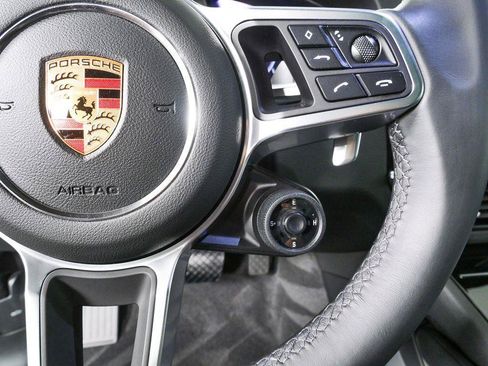 Certified 2022 Porsche Cayenne Coupe AWD/4WD image 10