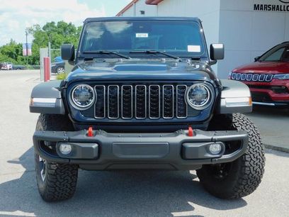 New 2025 Jeep Wrangler Unlimited Rubicon w/ Steel Bumper Group
