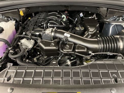 New 2025 Jeep Grand Cherokee Limited w/ Black Appearance Package image 18