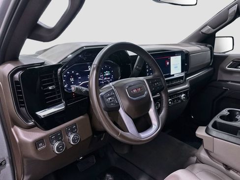 Certified 2024 GMC Sierra 1500 SLT w/ X31 Off-Road Package AWD/4WD image 9