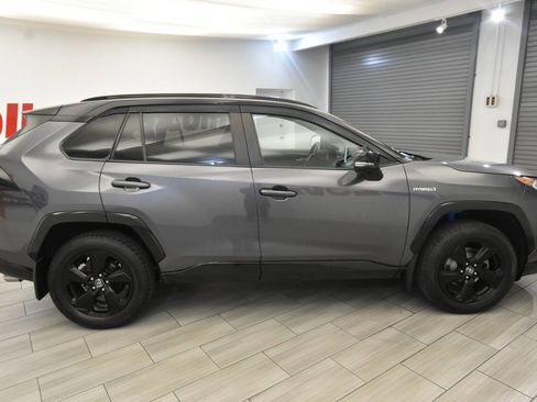 Used 2021 Toyota RAV4 XSE image 6