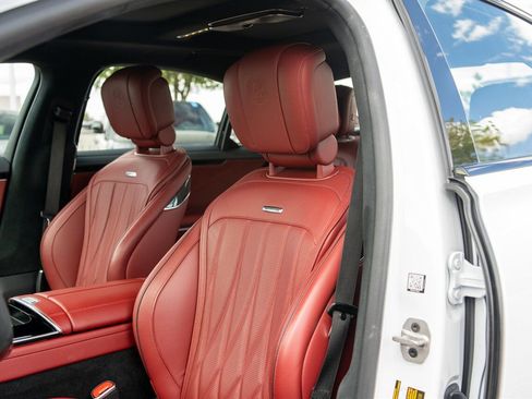 Used 2024 Mercedes-Benz S 63 AMG S image 28