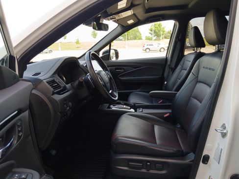 Used 2023 Honda Ridgeline Black Edition image 8