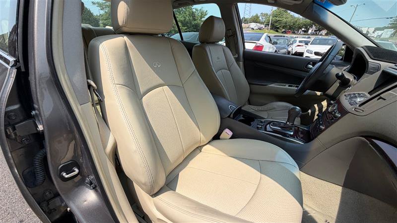 Used 2011 INFINITI G37 x Sedan w/ Premium Pkg AWD/4WD image 9