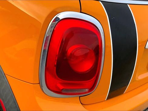 Used 2015 MINI Cooper 2-Door Hardtop image 26