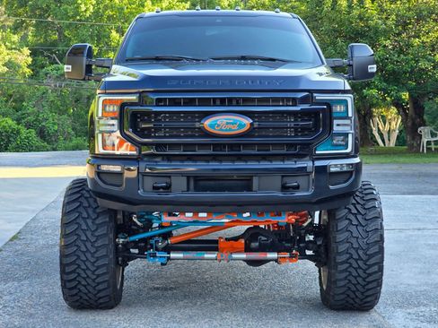Used 2022 Ford F250 Lariat w/ Black Appearance Package AWD/4WD image 10