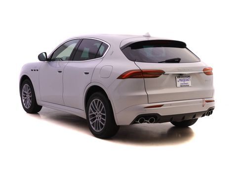New 2024 Maserati Grecale GT image 5