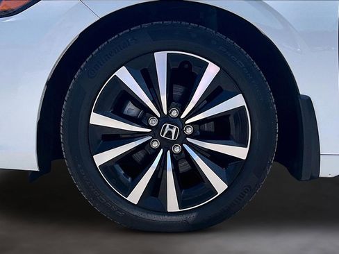 Certified 2024 Honda Civic EX-L image 31