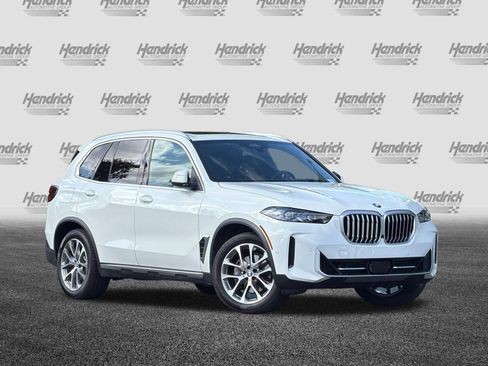 Used 2026 BMW X5 sDrive40i w/ Premium Package RWD image 2