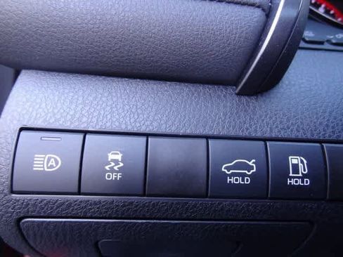 Used 2022 Toyota Camry XSE image 15