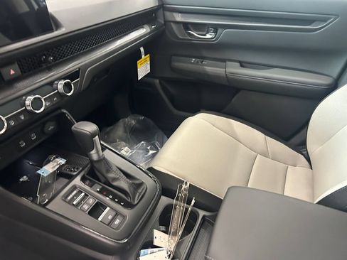 New 2026 Honda CR-V EX image 10