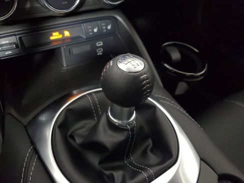 New 2026 MAZDA MX-5 Miata RF Grand Touring RWD image 25