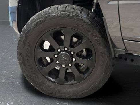 Used 2022 RAM 2500 Big Horn w/ Night Edition AWD/4WD image 37