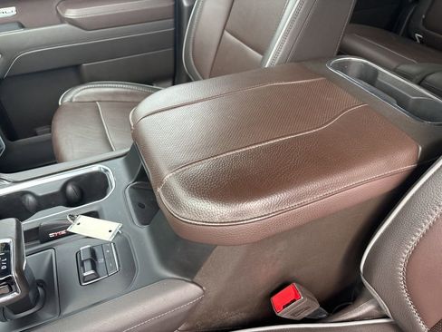 Used 2023 GMC Sierra 1500 Denali w/ Technology Package image 28