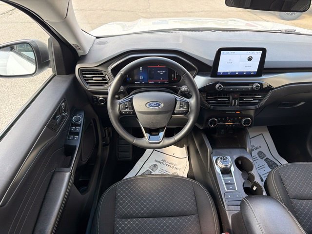 Certified 2023 Ford Escape Active AWD/4WD image 17