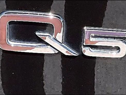 Used 2022 Audi Q5 2.0T Premium Plus AWD/4WD image 33