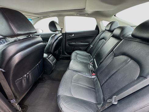 Used 2020 Kia Optima SE image 16