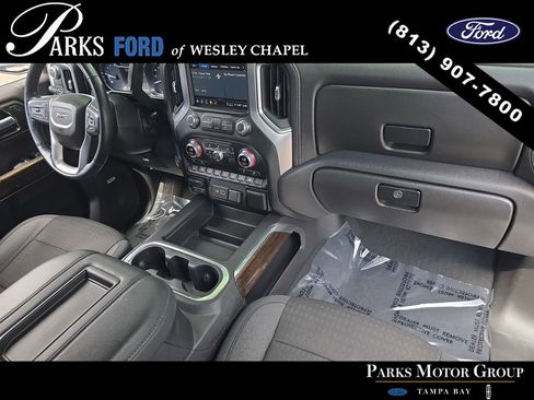 Used 2021 GMC Sierra 1500 Elevation w/ Preferred Package RWD image 9