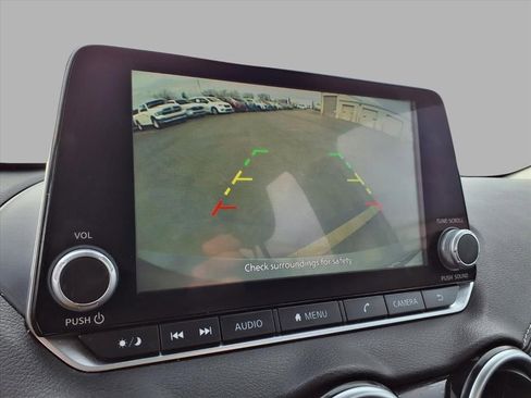 Used 2022 Nissan Sentra SV image 6