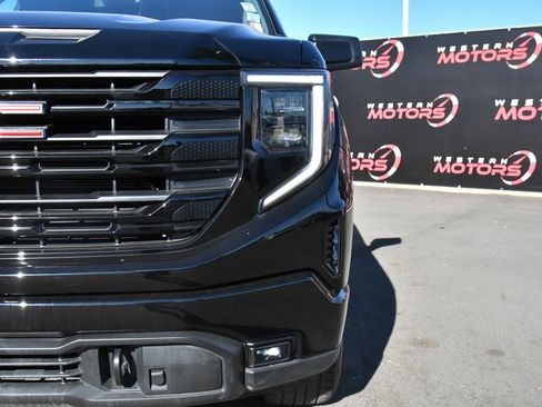 Used 2023 GMC Sierra 1500 Elevation image 11