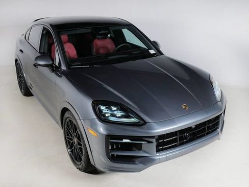 New 2026 Porsche Cayenne GTS AWD/4WD image 30