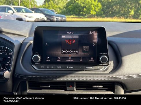 Used 2024 Nissan Rogue S AWD/4WD image 21