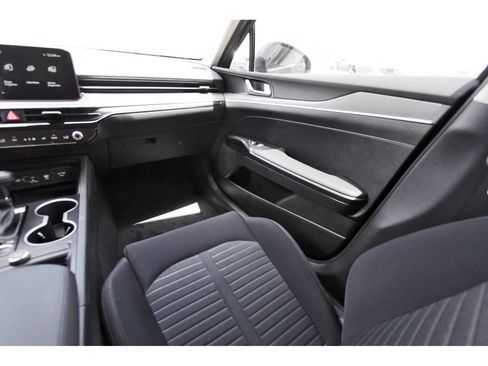 New 2026 Kia K5 LXS FWD image 11