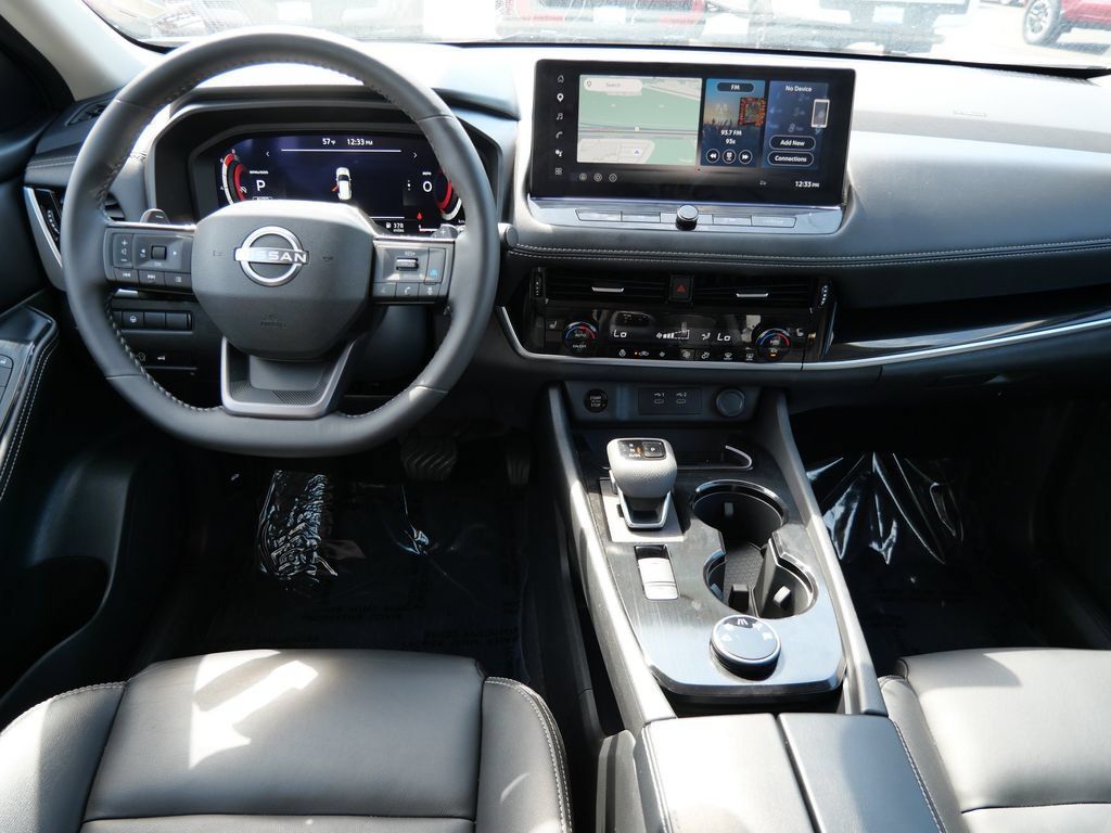 Used 2026 Nissan Rogue SL AWD/4WD image 13