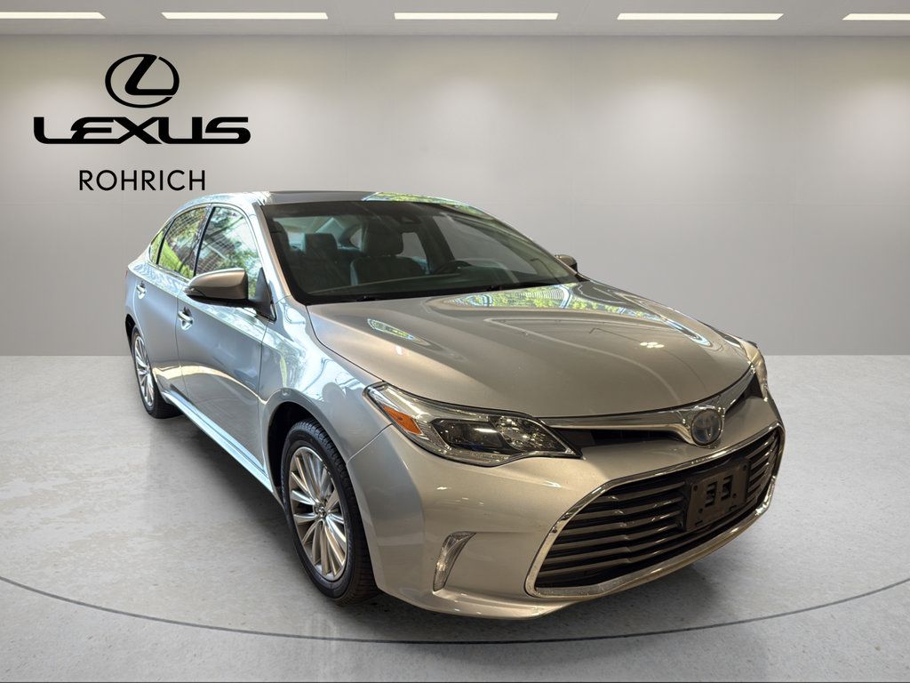 Used 2017 Toyota Avalon Limited w/ All Weather Liner Package FWD image 4