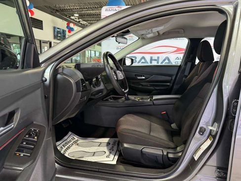 Used 2026 Nissan Sentra SR w/ Floor Mat Package FWD image 27
