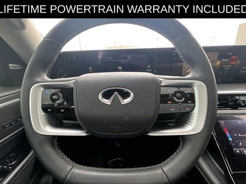 Certified 2025 INFINITI QX80 Luxe image 7