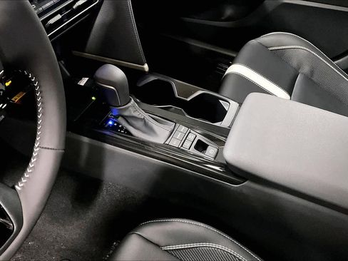 New 2026 Toyota Camry SE image 7