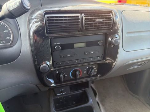 Used 2005 MAZDA B-Series Pickup 2WD Cab Plus B3000 image 8