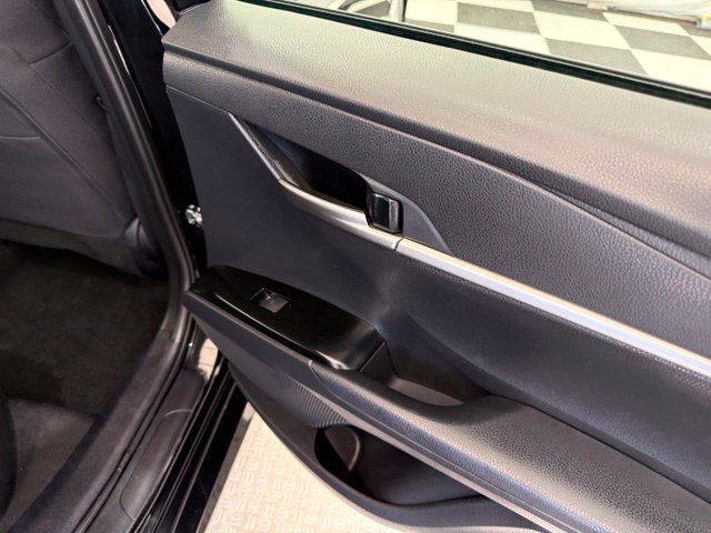 Used 2025 Toyota Camry LE FWD image 24