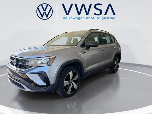 Certified 2024 Volkswagen Taos S AWD/4WD image 3