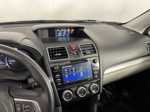 Used 2018 Subaru Forester 2.5i Premium image 24