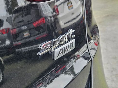 Used 2017 Hyundai Santa Fe Sport image 10