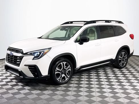 Used 2024 Subaru Ascent Limited w/ Technology Package image 4