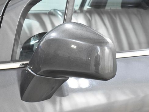 Used 2020 Chevrolet Trax LT FWD image 32