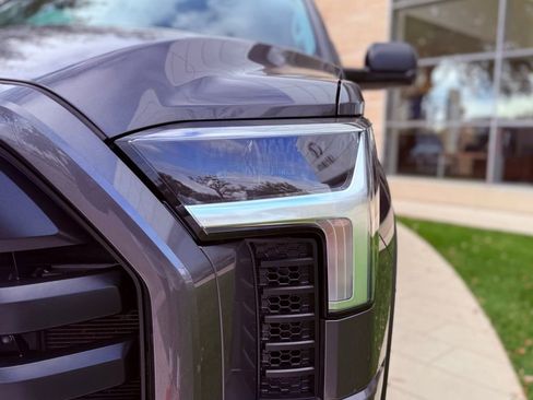 Used 2022 Toyota Tundra SR5 RWD image 10