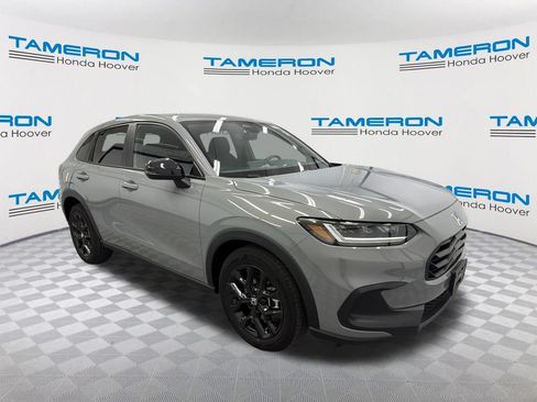 Used 2025 Honda HR-V Sport image 7