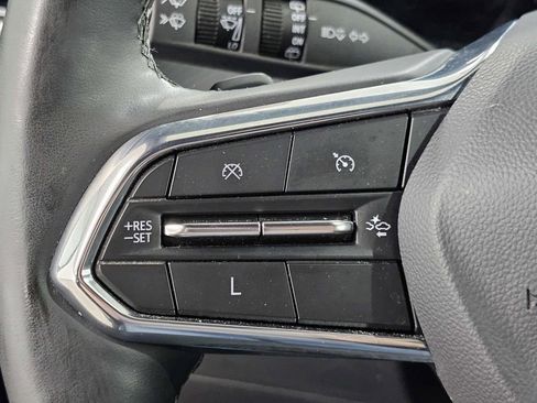 Used 2025 Chevrolet Equinox LT FWD image 29