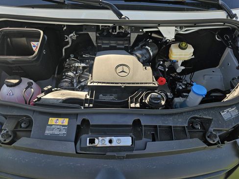 New 2024 Mercedes-Benz Sprinter 4500 image 22