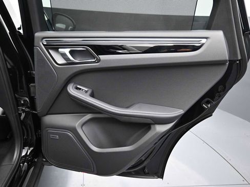 New 2026 Porsche Macan AWD/4WD image 21